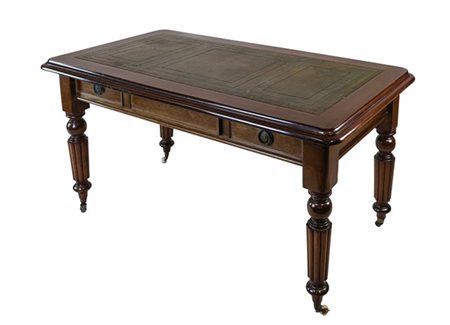 Tavolo-scrittoio da centro in mogano con piano centrato da riserva in pelle ver