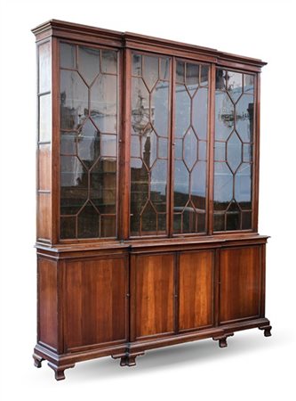 Mobile libreria a doppio corpo in legni vari, parte inferiore a quattro ante pa