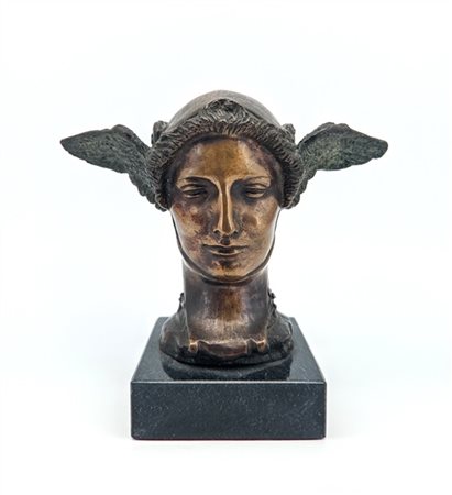 Copia dall'antico di Hypnos, scultura in bronzo patinato con base quadrata in m