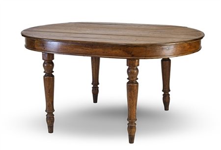 Tavolo di forma ovale in legni vari con gambe tornite. Secolo XIX (cm 160x79x10