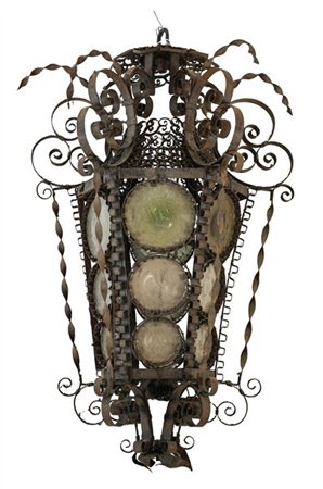 Lanterna da portico a sezione esagonale in lamierino ritorto e sagomato, vetri