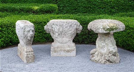 Lotto composto da due basi per panchina da giardino in pietra scolpita a teste