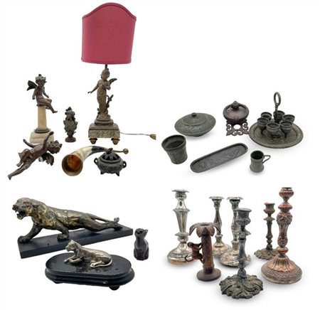 Tre cartoni contenenti numerosi oggetti di diversa forma in peltro e altri meta