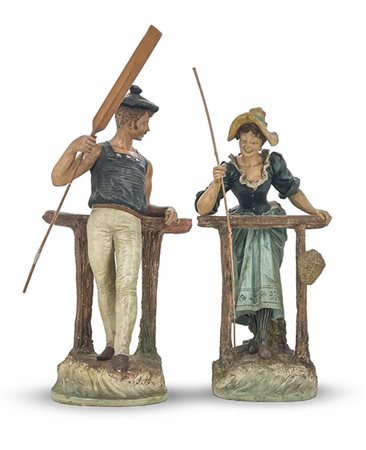 Manifattura francese, inizio secolo XX. Coppia di figure in terracotta dipinta
