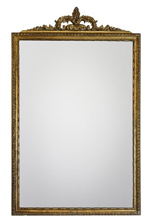 Specchiera con cornice in legno dorato di forma rettangolare a doppio ordine co