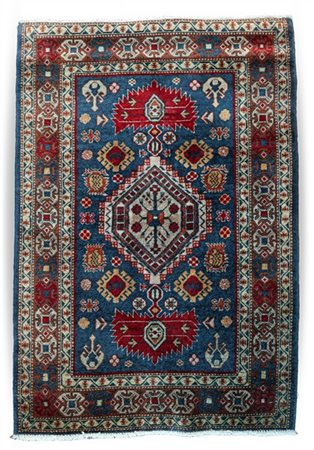 Tappeto Shirwan Kuba, Caucaso, secolo XX. Decoro con medagione esagonale con du