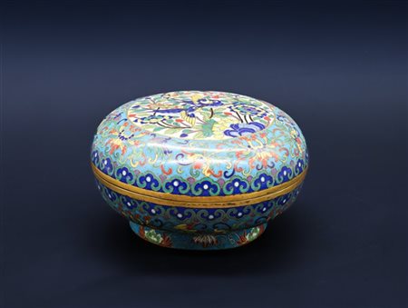 Scatola circolare con coperchio in smalti cloisonnè con decoro floreale stilizz