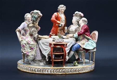 Manifattura Samson, secolo XIX. Gruppo in porcellana policroma raffigurante sce