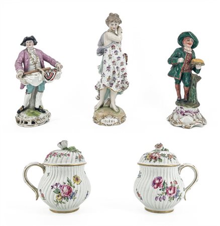 Manifatture diverse, secolo XIX-XX. Lotto composto da due figurette di venditor