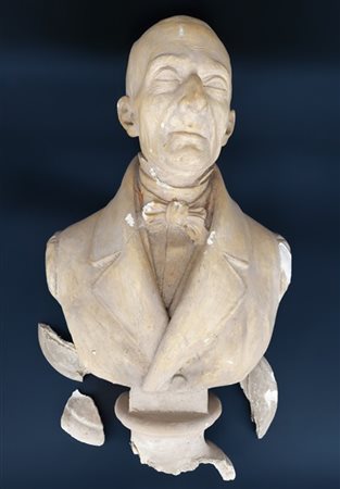 Ignoto. Busto di gentiluomo in gesso dipinto (h cm 71) (difetti e mancanze)
