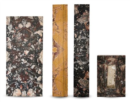 Lotto composto da un piano lastronato in marmo africano (cm 106x4x53), un basam