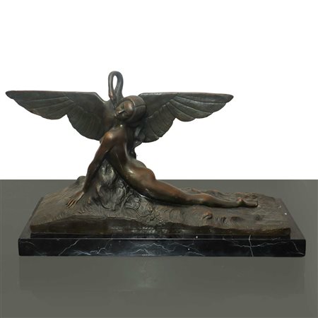 Amedeo  Gennarelli (1881 - 1943)  - Leda e il cigno, scultura in bronzo 