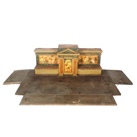 Tabernacolo da viaggio in legno laccato policromo e marmorizzato, Sicily 18° secolo