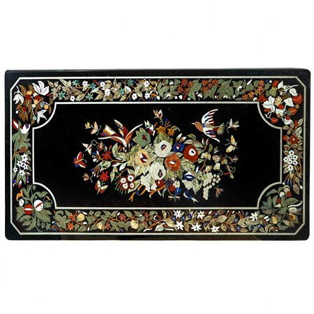 Piano in marmo nero intarsiato