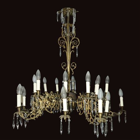 Lampadario con brindoli in metallo dorato, 19° secolo