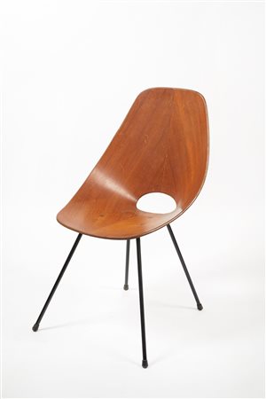 Vittorio Nobili - Fratelli Tagliabue - Medea (1919 - 2008) , (Italy, XX Sec. - ) , (Italy, 1950 - ) 
 Sedia modello "Medea" Anni '50
 Cm 82,5x46x50