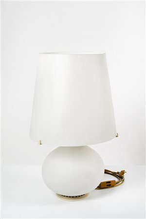 Fontana Arte - Max Ingrand  , (Bressuire, 20/12/1908 - Parigi, 25/08/1969) 
Lampada da tavolo 1954
 Cm 34x20 Ø