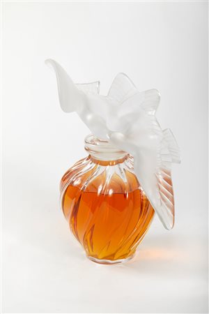 Lalique  
Bottiglia di profumo 
 Cm 30,5x24,5