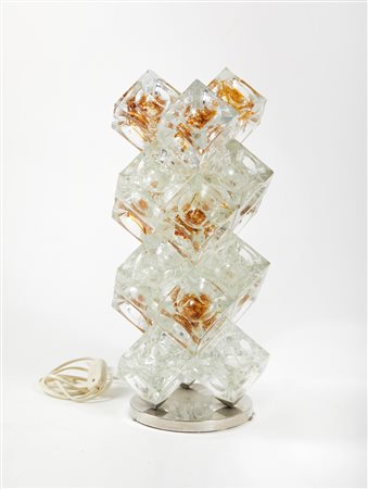 Albano Poli (Verona, 02/08/1935 - ) 
Lampada da tavolo in stile brutalista in vetro di Murano Anni ‘60
 Cm 56x25x30