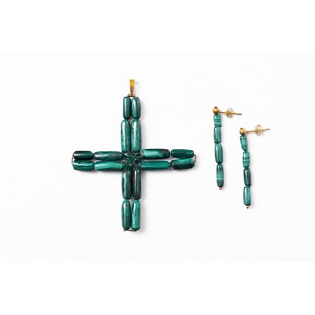 PARURE composta da pendente ed orecchini in oro giallo 18 KT