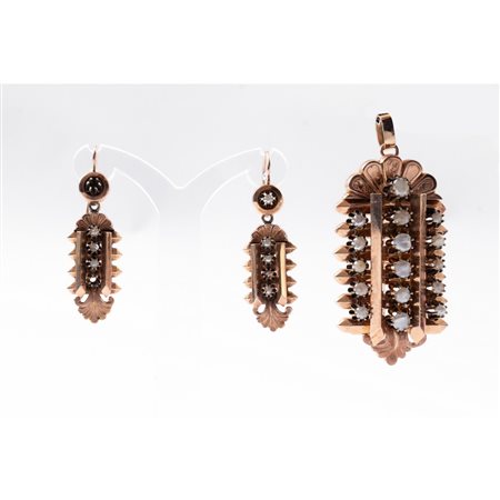 PARURE borbonica in oro giallo 9 KT con perline e madreperle