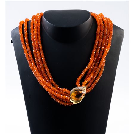 COLLANA a cinque fili di pietre semipreziose ed oro 18 KT