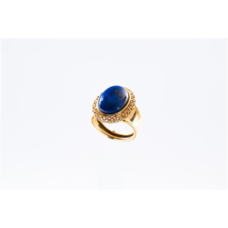 ANELLO in oro giallo 18 KT e cabochon in lapis