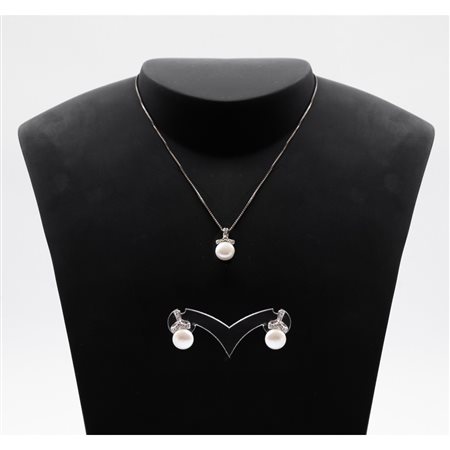 PARURE composta da collana ed orecchini in argento 925
