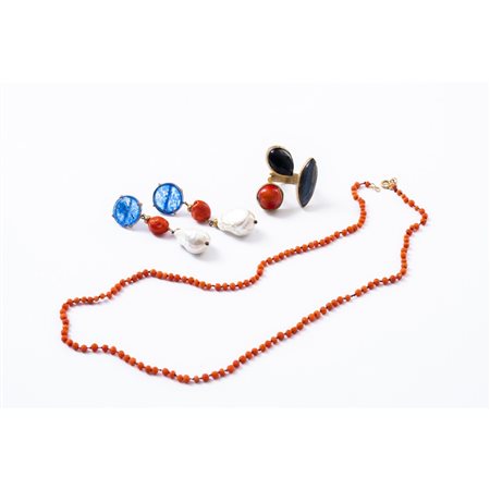 COLLANA, ORECCHINI ED ANELLO
