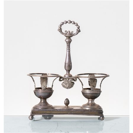 OFFICINE DI PARIGI DEL 1819 - 1838, Oliera in argento 950