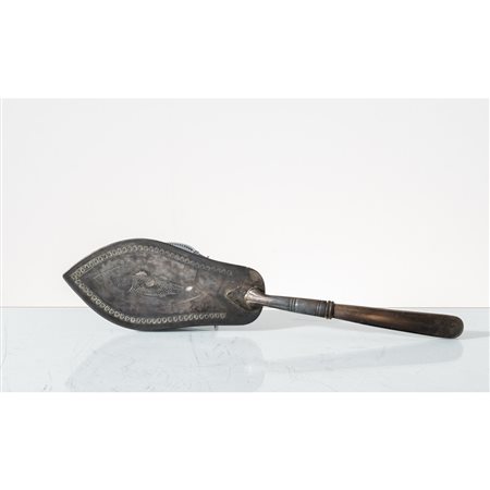 OFFICINE SICILIANE XIX SECOLO, Paletta da pesce in argento