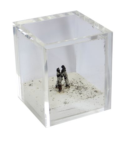 Perghem Fabrizio Schiangai, 2009 tecnica mista entro box in plexiglass, cm....