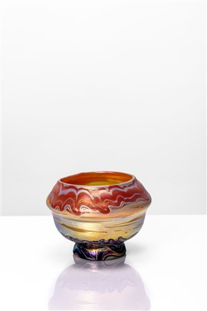 Loetz ( )  - Coppa iridescente, 1900 circa