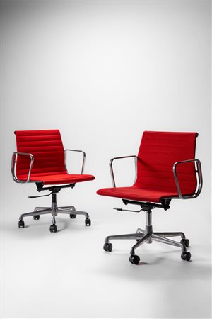 Charles & Ray Eames ( )  - Coppia di sedie della serie Aluminium Chairs modello no. EA 117, 1958