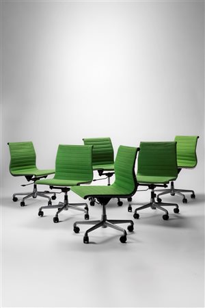 Charles & Ray Eames ( )  - Set di sei sedie modello Aluminium Chairs modello no. EA 117, 1958