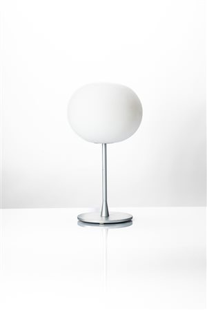 Jasper  Morrison ( )  - Piccola lampada da tavolo modello Glo-Ball, 1999