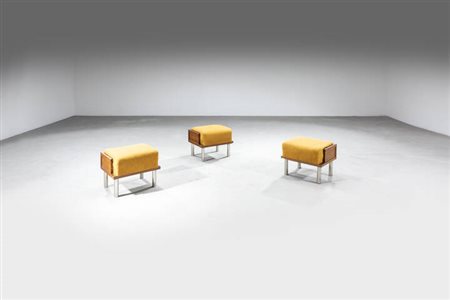 PRODUZIONE ITALIANA<BR>Set di tre sgabelli