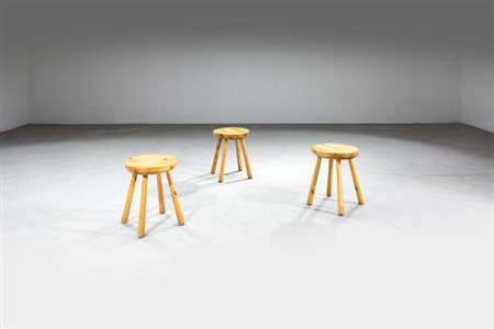 PRODUZIONE ITALIANA<BR>Set di tre sgabelli