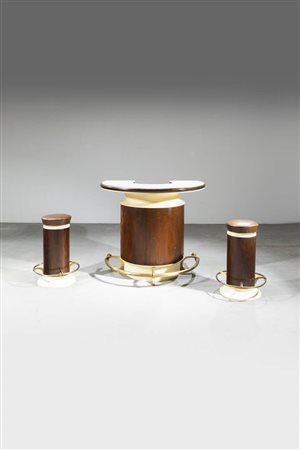 LUCIANO FRIGERIO<BR>Mobile bar con sgabelli