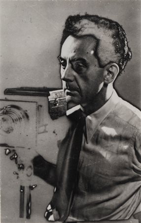 Man Ray (1890 - 1976)  - Autoritratto, 1930