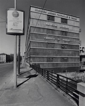 Gabriele Basilico (1944 - 2013)  - Via Giuseppe Ripamonti, Milano, 1978/1980