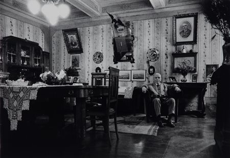 Gianni Berengo Gardin (1930 - 2025)  - Dentro le case, 1970s