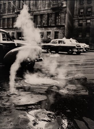 Mario De Biasi (1923 - 2013)  - New York, 1955