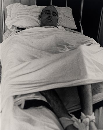 Carla Cerati (1926 - 2016)  - Morire di classe, Manicomio di Parma, 1969