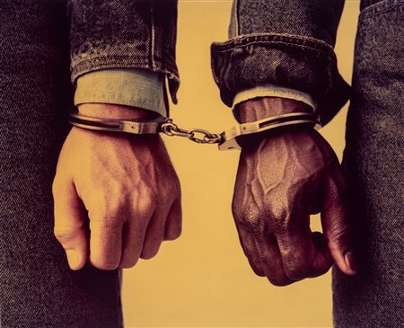 Oliviero Toscani (1942)  - Manette, campagna pubblicitaria United Colors of Benetton, 1989