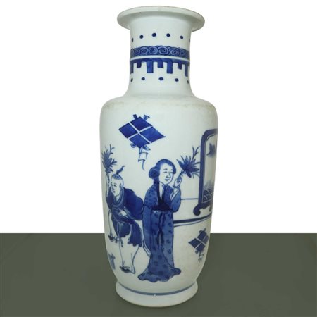 Vaso nei toni blu e bianco