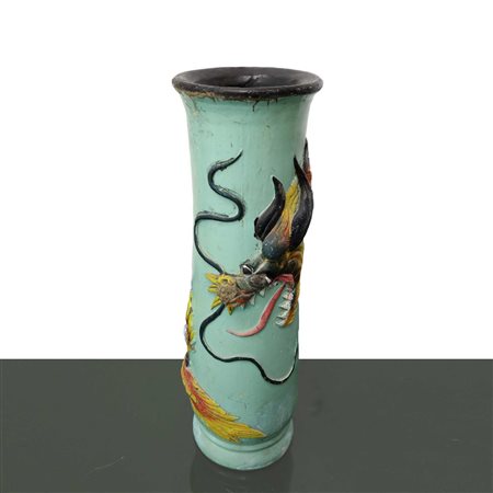Vaso cinese in legno, a rullo, dipinto e con drago in rilievo