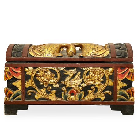 Scrigno balinese per offerte in legno intagliato con volatili e motivi floreali e dipinto policromo