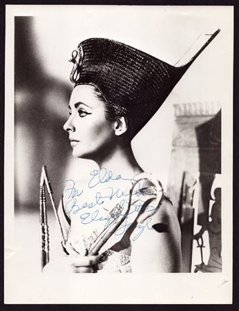  
TAYLOR. Liz - fotografia con dedica ed autografo 1960s
 cm.21x27,5