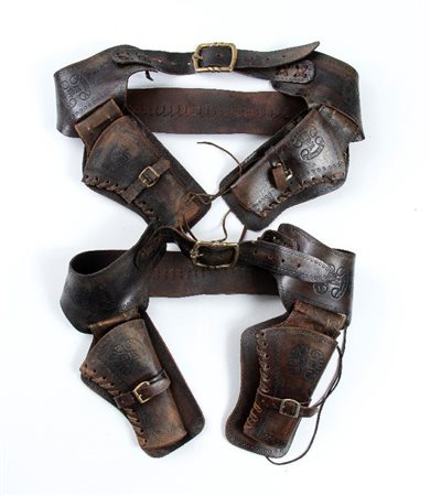  
Cinema - Cinturoni per pistola 1970s
cuoio 